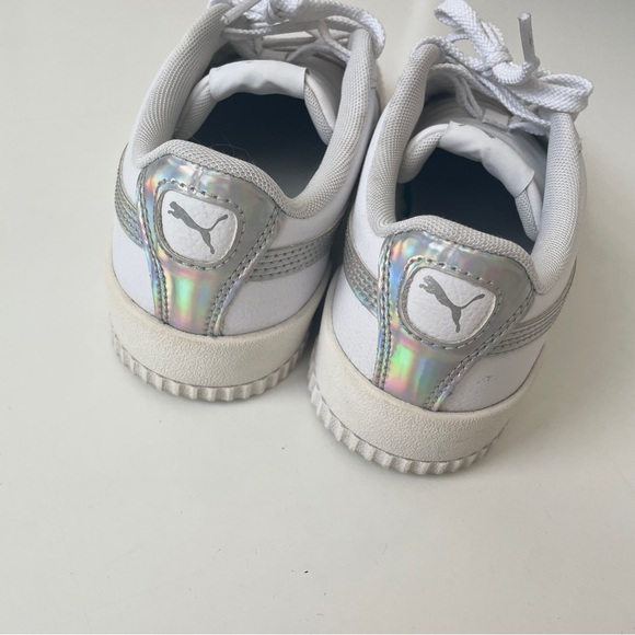 Puma Carina Sneaker Leather Platform Shoes in White / Silver, Size 6.5 - Picture 6 of 11